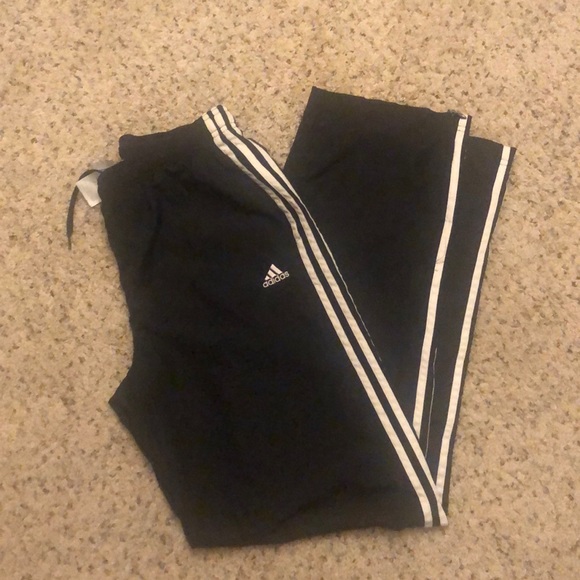 adidas Pants - Adidas Windbreaker Pants🌻